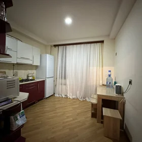 In Baku 70.0 m² apartment is for rent - Image 5