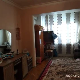 In Baku 100.0 m² apartment is for sale - Image 4