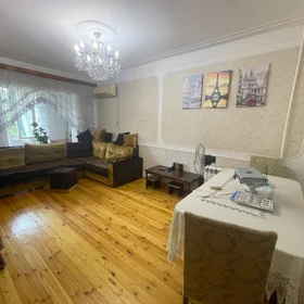 In Baku 85.0 m² apartment is for sale - Image 2