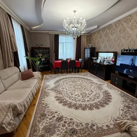 In Baku 108.0 m² apartment is for sale - Image 3