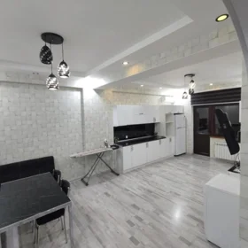 In Baku 190.0 m² apartment is for rent - Image 3