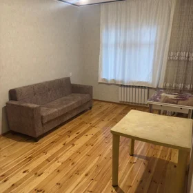 In Baku 60.0 m² apartment is for rent - Image 2