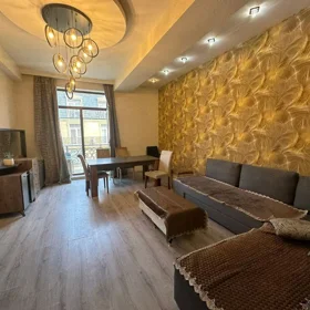In Baku 190.0 m² apartment is for sale - Image 2