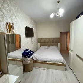 In Baku 70.0 m² apartment is for sale - Image 3