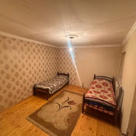 In Baku 65.0 m² house with 2.0 rooms is for rent - Image 2