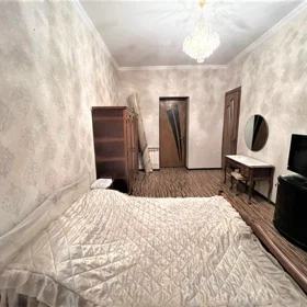 In Baku 90.0 m² apartment is for sale - Image 5