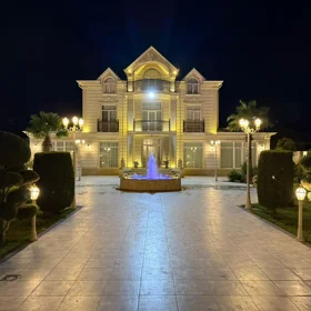 In Baku 760.0 m² house with 7.0 rooms is for sale - Image 2