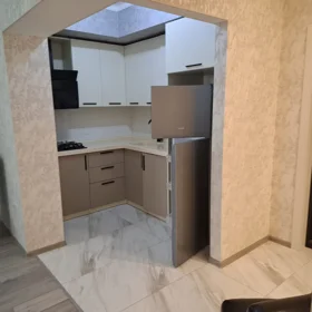 In Baku 90.0 m² apartment is for rent - Image 3