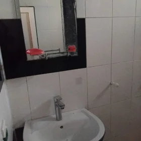 In nan 80.0 m² house with 3.0 rooms is for rent - Image 4