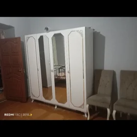 In Baku 90.0 m² apartment is for sale - Image 2