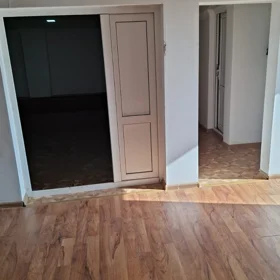 In Baku 100.0 m² commercial is for rent - Image 2