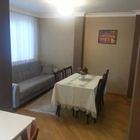 In Baku 70.0 m² apartment is for rent - Image 2