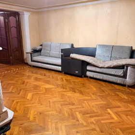 In Baku 75.0 m² apartment is for rent - Image 3