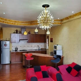 In Baku 72.0 m² apartment is for rent - Image 3