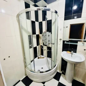 In Baku 65.0 m² apartment is for rent - Image 5