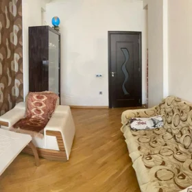 In Baku 96.0 m² apartment is for sale - Image 2