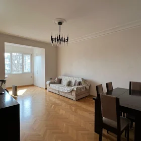 In Baku 83.0 m² apartment is for rent - Image 2
