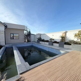 In Baku 185.0 m² house with 4.0 rooms is for sale - Image 4