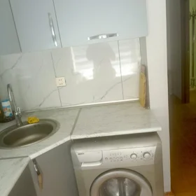 In Baku 65.0 m² apartment is for rent - Image 5