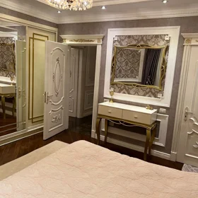 In Baku 155.0 m² apartment is for rent - Image 5