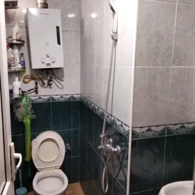 In Baku 50.0 m² house with 2.0 rooms is for sale - Image 3