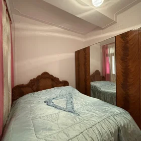 In Baku 260.0 m² house with 4.0 rooms is for rent - Image 2