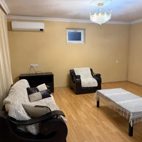 In Baku 80.0 m² apartment is for rent - Image 4