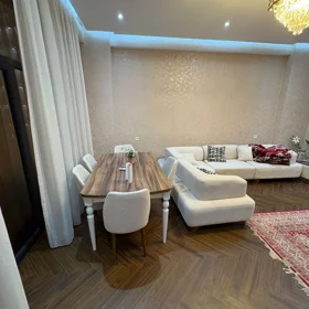 In Baku 90.0 m² apartment is for sale - Image 4