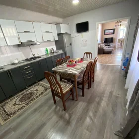 In Baku 70.0 m² apartment is for rent - Image 4