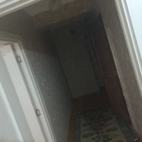 In Baku 70.0 m² apartment is for sale - Image 3