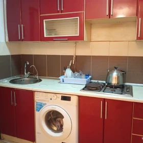 In Baku 45.0 m² house with 2.0 rooms is for rent - Image 2