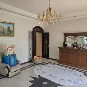 In Baku 100.0 m² apartment is for rent - Image 3
