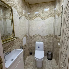 In Baku 130.0 m² apartment is for rent - Image 5