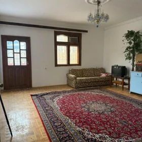 In Baku 260.0 m² house with 4.0 rooms is for rent - Image 4