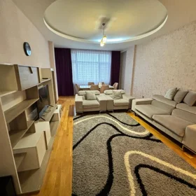 In Baku 136.0 m² apartment is for rent - Image 3
