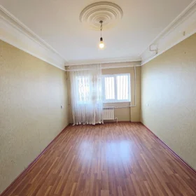 In Baku 80.0 m² apartment is for sale - Image 2