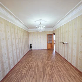 In Baku 80.0 m² apartment is for sale - Image 4