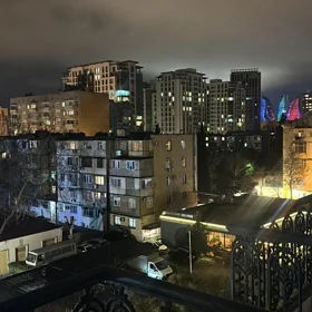 In Baku 50.0 m² apartment is for sale - Image 3