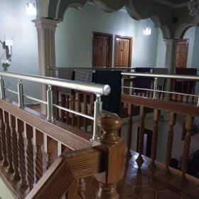 In Baku 700.0 m² house with 7.0 rooms is for sale - Image 5