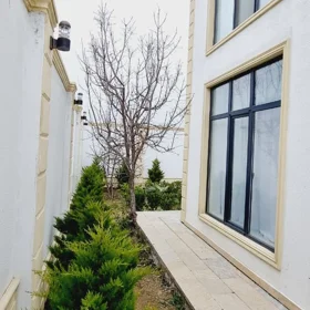 In nan 240.0 m² house with 4.0 rooms is for sale - Image 2