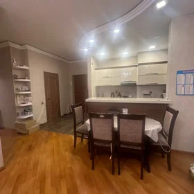 In Baku 80.0 m² apartment is for sale - Image 2