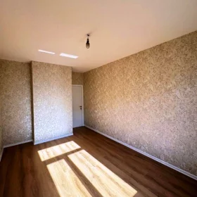 In Baku nan m² apartment is for sale - Image 4