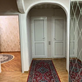 In Baku 80.0 m² apartment is for rent - Image 3
