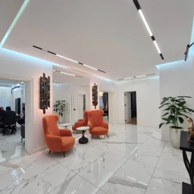 In Baku 192.0 m² apartment is for sale - Image 5