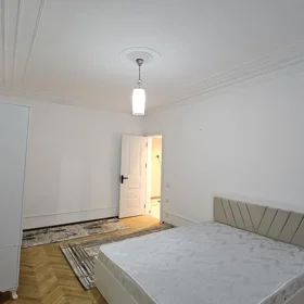 In Baku 90.0 m² apartment is for rent - Image 3