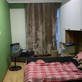 In Baku 90.0 m² apartment is for sale - Image 2