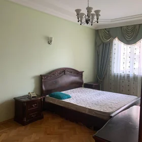 In Baku 87.0 m² apartment is for rent - Image 3