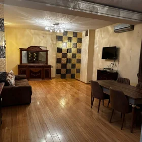 In Baku 90.0 m² apartment is for rent - Image 2