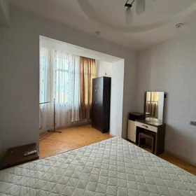 In Baku 120.0 m² apartment is for rent - Image 5