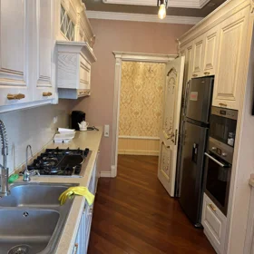 In Baku 141.0 m² apartment is for rent - Image 2